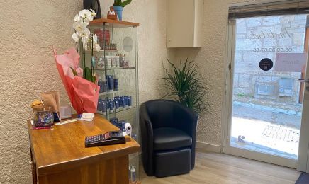 Un parfum de Bienveillance : Manucure à Périgueux