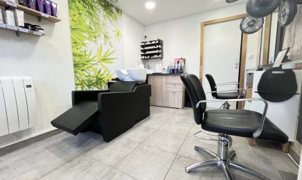 Studio 786 : Coiffeur à Camon