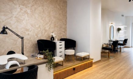 Meri Beauty Studio : Manucure à Nice