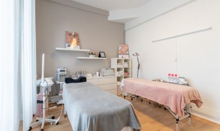 Salon Beautex - Coiffure & Esthétique : Manucure à Vénissieux