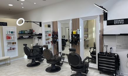 Hair Care and Nails : Institut de beauté à Neydens