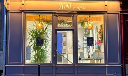Yoni coiffure spécialiste coloration végétale  Ouvert 7/7 : Coiffeur à Paris