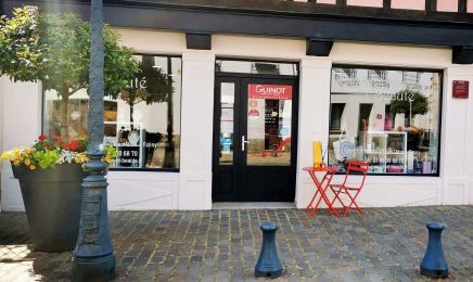 Evasion Et Beauté : Institut de beauté à Barr