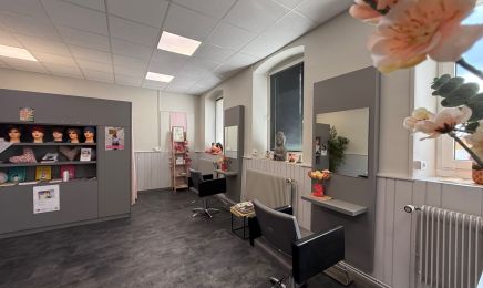 Le salon du saugeais : Coiffeur à Maisons-du-Bois-Lièvremont