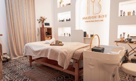 Maison Boy : Coiffeur à Grans