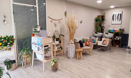 Salon d'Emilie et Une Folie : Institut de beauté à Landiras
