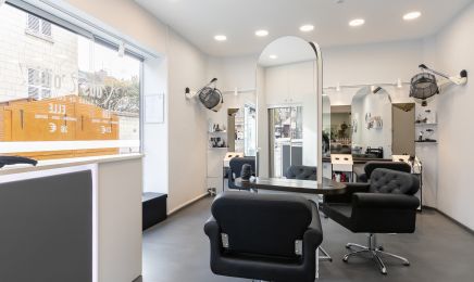 Nous Voilà : Coiffeur à Compiègne