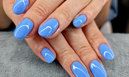 Lyly nails : Manucure à Magnieu
