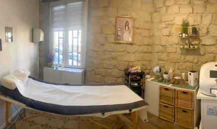 Institut de beauté Prestige  : Manucure à Argenteuil