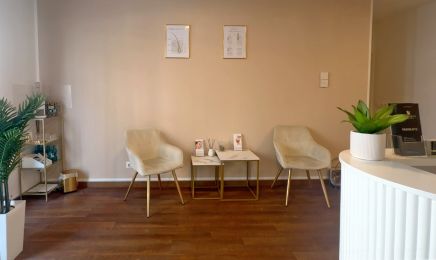 Sara Beauty: Kosmetikstudio in Frankfurt am Main