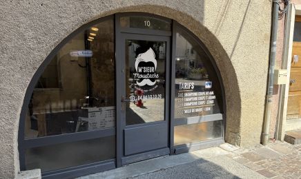 M’sieur moustache  : Coiffeur à Embrun