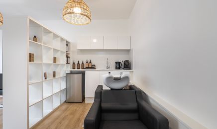 LANA B.  : Coiffeur à Levallois-Perret
