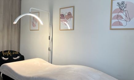 En un Regard : Institut de beauté à Corzé