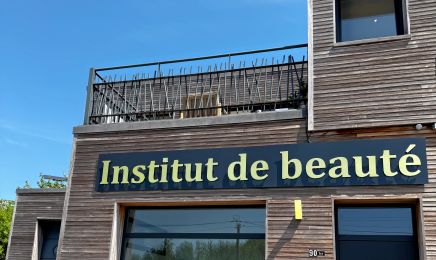 Tao Yin  : Coiffeur à Carvin