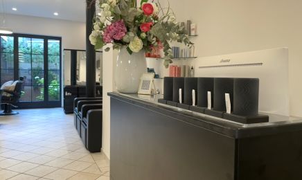 Henrietta Loewen Coiffure et Esthetique: Barbershop in Düsseldorf