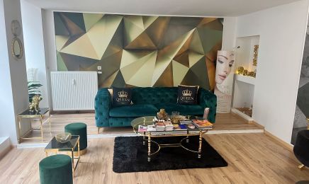 Queen of Beauty HG: Kosmetikstudio in Duisburg