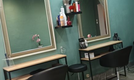 JUST POUR ELLE : Coiffeur à Louviers