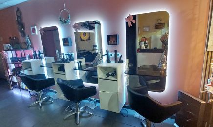 Stepha'tif coiffure : Institut de beauté à L'Huisserie