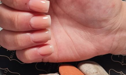 Bella Nails : Manucure à Rodez