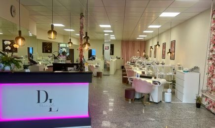 DaniLu Nail Studio: Nagelstudio in Köln