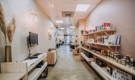 Women & Men : Coiffeur à Saintes