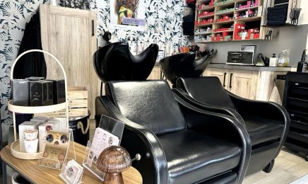 Au salon chez Julia, Coiffeur & Head Spa : Coiffeur à Granville