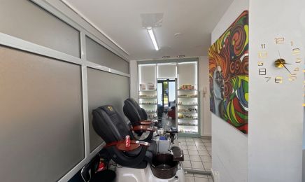 Shine nails: Nagelstudio in Ottobrunn