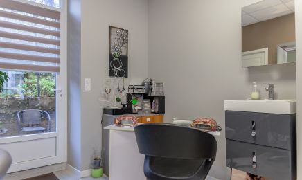 Atelier de Coiffure Karin (Concept Personnalisé Privé) : Coiffeur à Nîmes