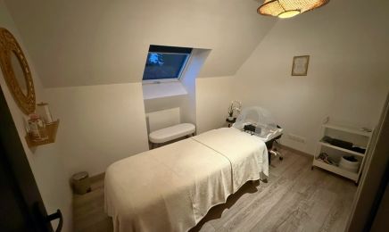 Bulle d'hair : Coiffeur à Crosville-la-Vieille