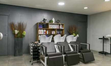 Backstage : Coiffeur à Saint-Julien-en-Genevois