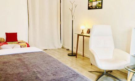 Oliessence - Massage  : Institut de beauté à Paris