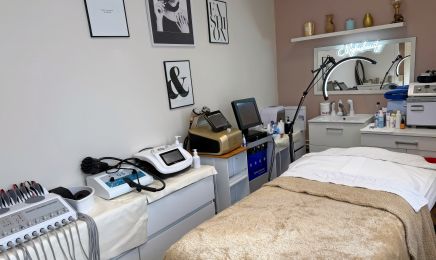 EMGlowBeauty : Coiffeur à Carquefou