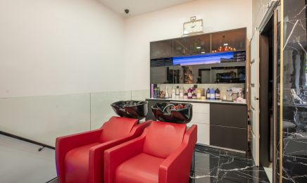 Au salon de Nadia  : Coiffeur à Montreuil