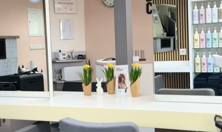 Friseursalon Worch : Kosmetikstudio in Oberstetten