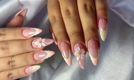 Shine nails: Nagelstudio in Ottobrunn