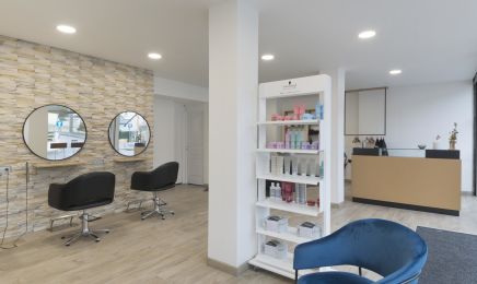 Parenthèse : Coiffeur à Le Trait