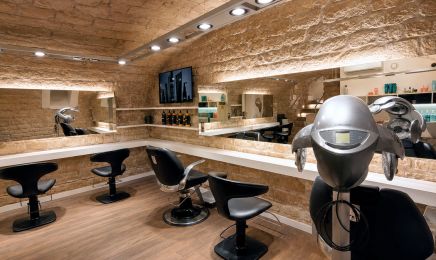 KOME Salon & Spa AVEDA - Rueil-Malmaison : Barbier à Rueil-Malmaison