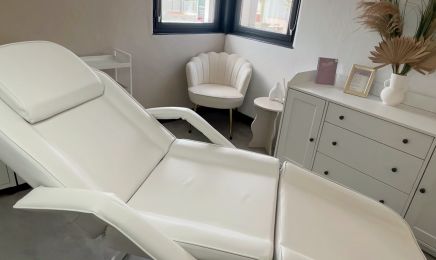 Madame Élégance : Manucure à La Valette-du-Var