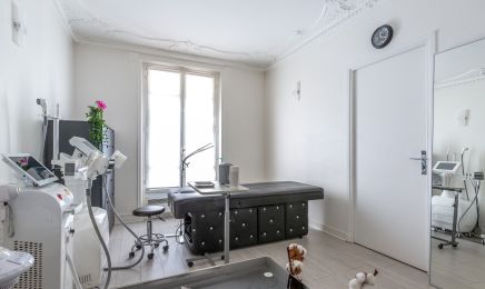 PinUp Lash Studio : Institut de beauté à Paris