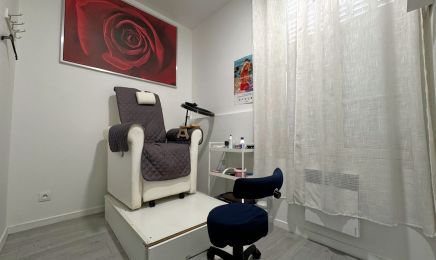 Univers Beauté by Guzel - Saint Maur des Fosses : Manucure à Saint Maur des Fosses