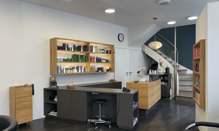 Domenica Krummrein Friseure: Friseur in Pfullingen