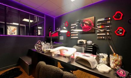 Kustom Nailz : Manucure à Tinqueux
