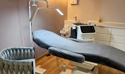 SOVA Beauty Studio: Kosmetikstudio in Germering