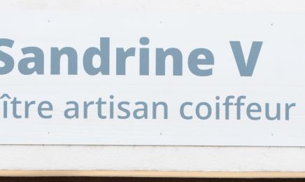Sandrine V Maitre Artisan Coiffeur : Coiffeur à Montluel