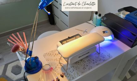 Linstant de Charlotte : Manucure à Rochefort