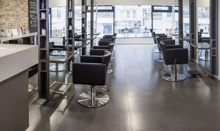 Steve Lascaux Friseure & Kosmetik: Nagelstudio in Bonn