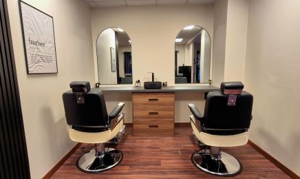 Le fauteuil de Morgane (1932 by S Coiffure) : Coiffeur à Saint-Cergues