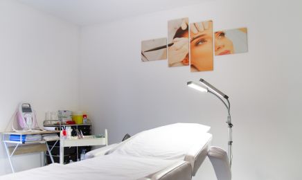 Nev’ Beauty Microblading : Manucure à Niederbronn-les-Bains