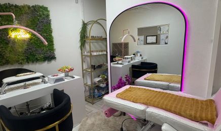 N'Mo nails studio : Manucure à Montreuil