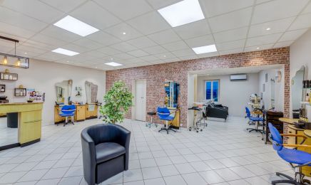 NB Créations  : Coiffeur à Saint-Martin-en-Haut